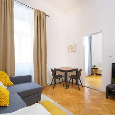 Appartamento Quiet Near River And Center *